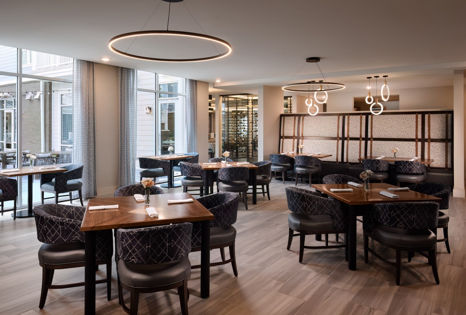 Davis-IL-Chefs-Dining-Room