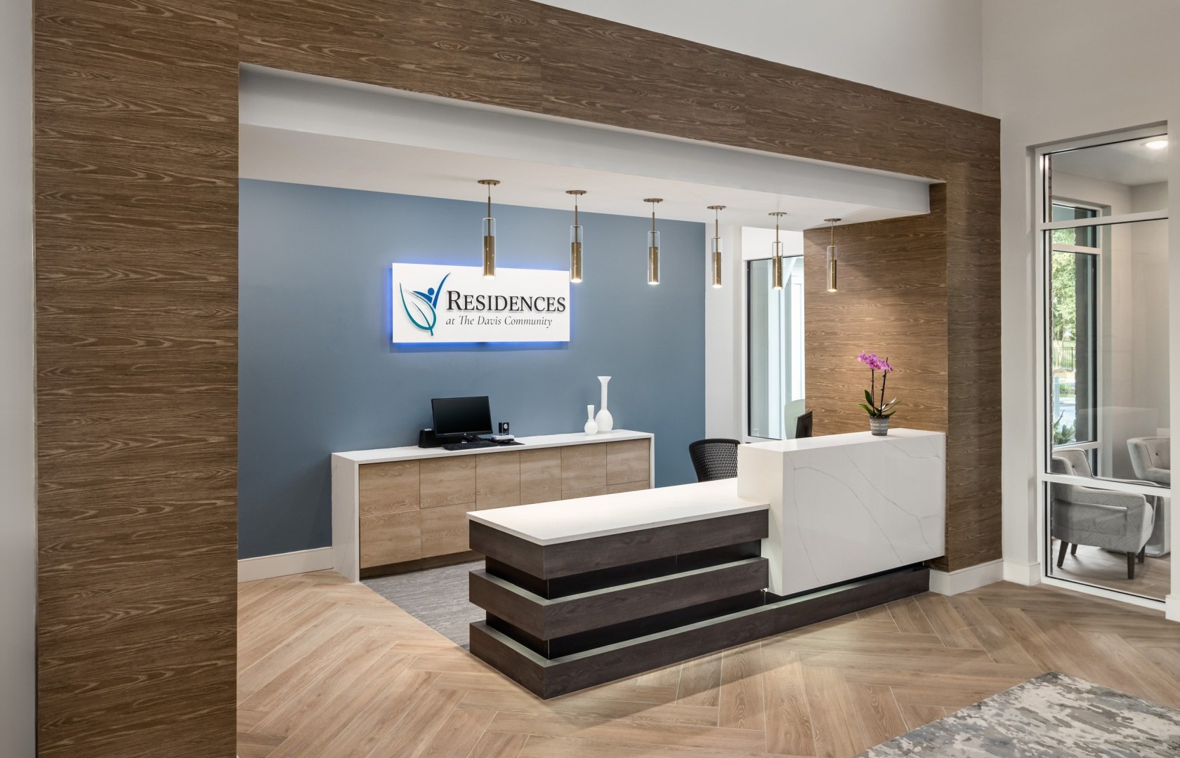 Davis-IL-Lobby-Desk